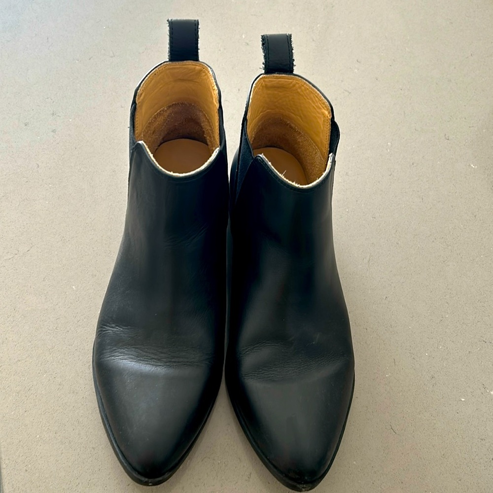Nisolo Chelsea Boots